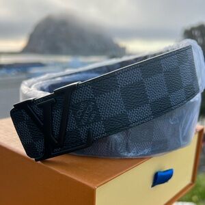 Louis Vuitton Gray Checkered Men's Belt